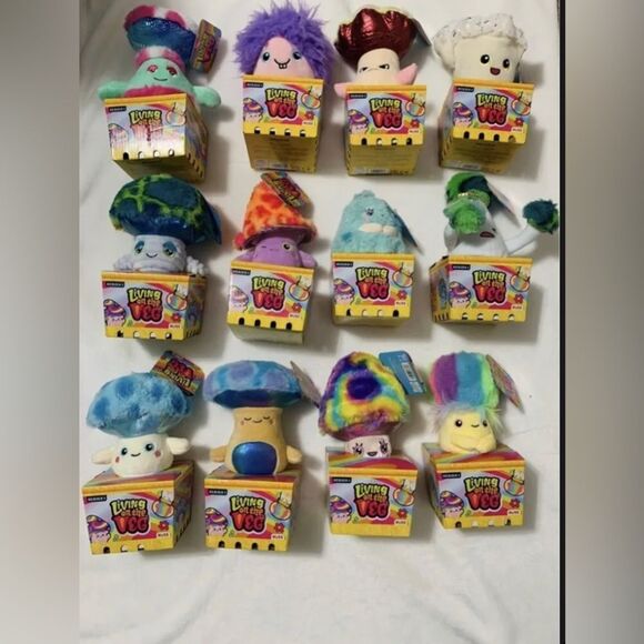 LIVING ON THE VEG COMPLETE SET OF 12 - Picture 1 of 6